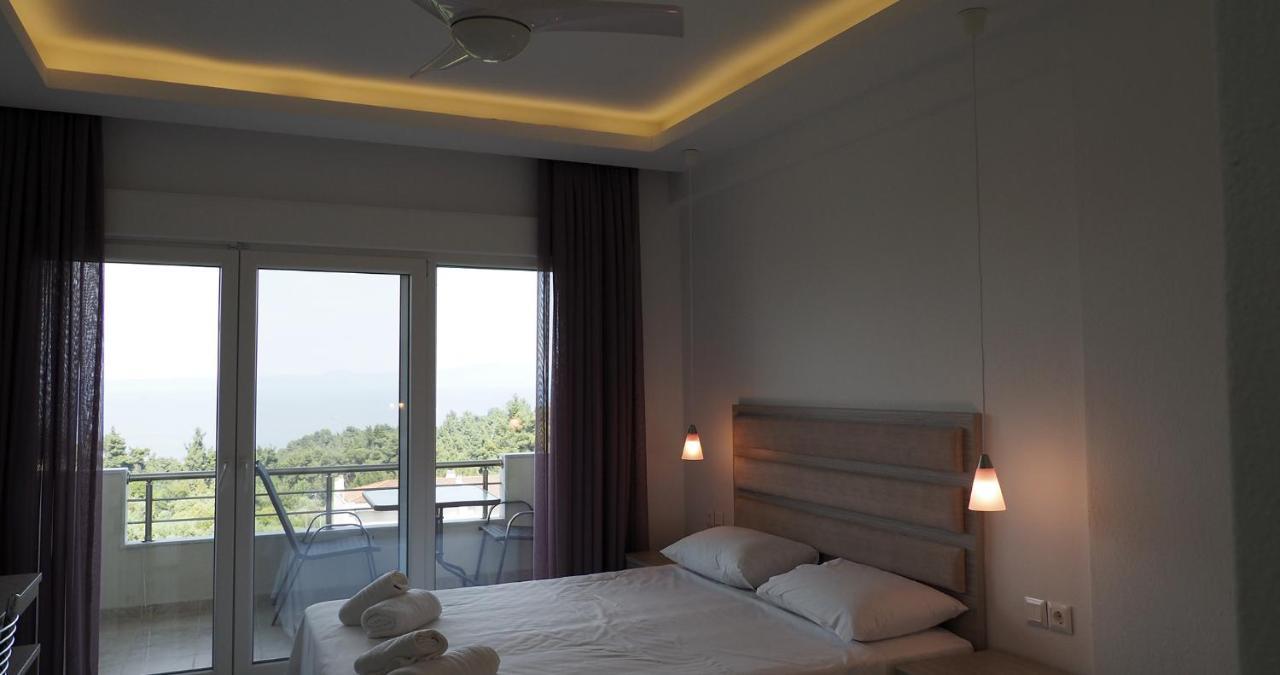 Valiant Sea Aparthotel Kriopigi Esterno foto