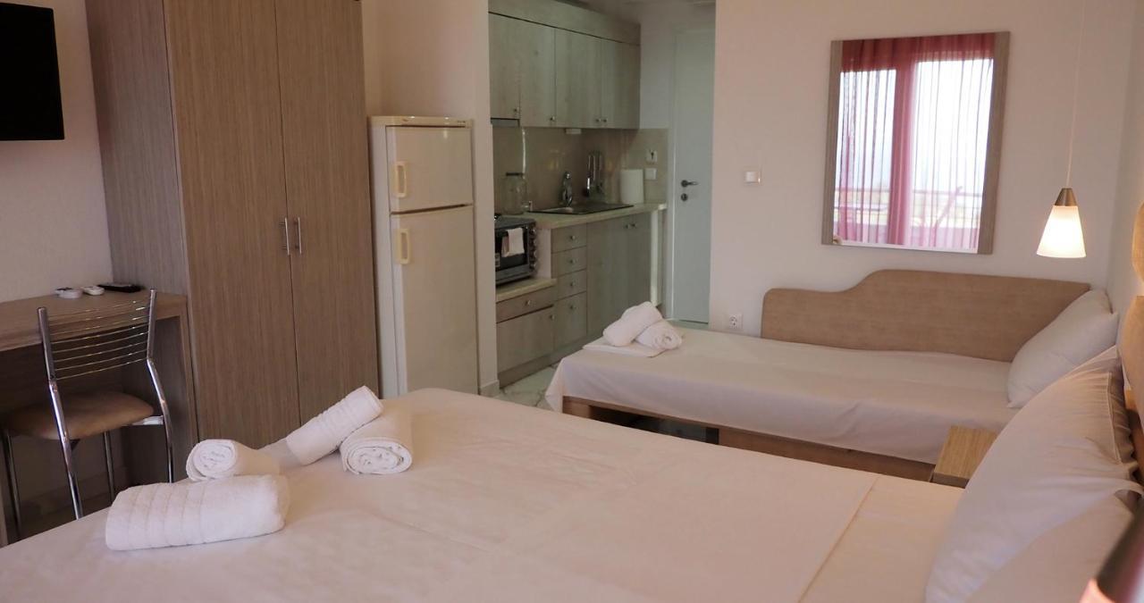 Valiant Sea Aparthotel Kriopigi Esterno foto