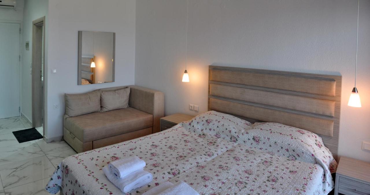 Valiant Sea Aparthotel Kriopigi Esterno foto