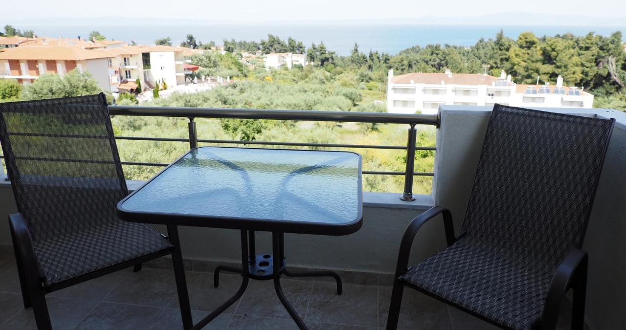 Valiant Sea Aparthotel Kriopigi Esterno foto