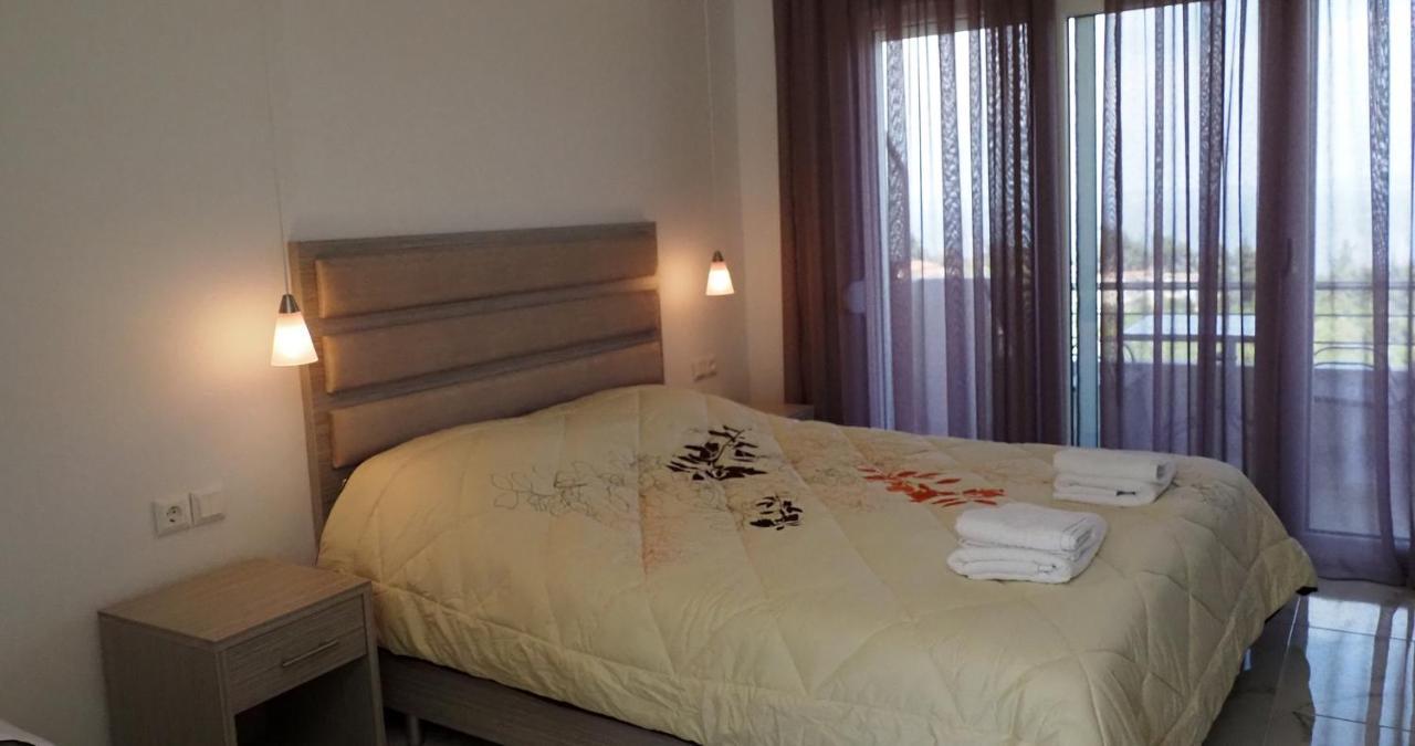 Valiant Sea Aparthotel Kriopigi Esterno foto